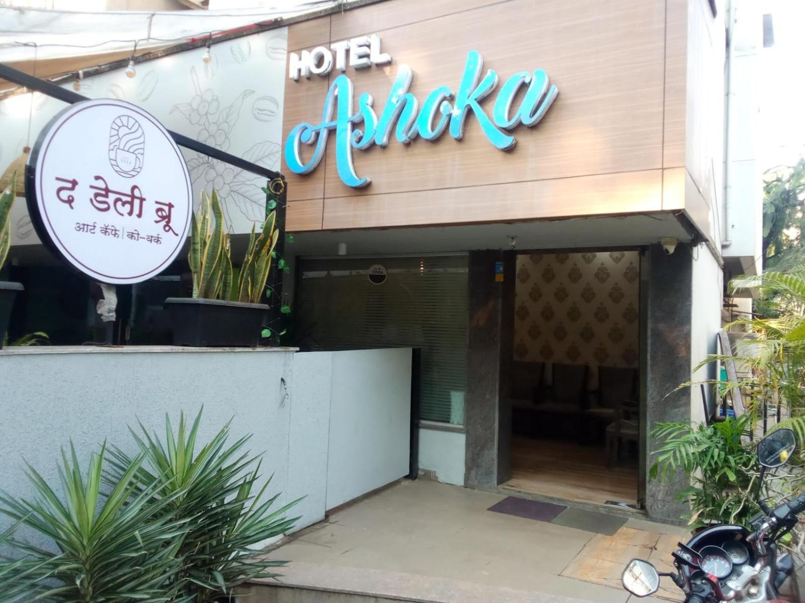 Hotel Ashoka, Pune Yerandwane Exterior photo